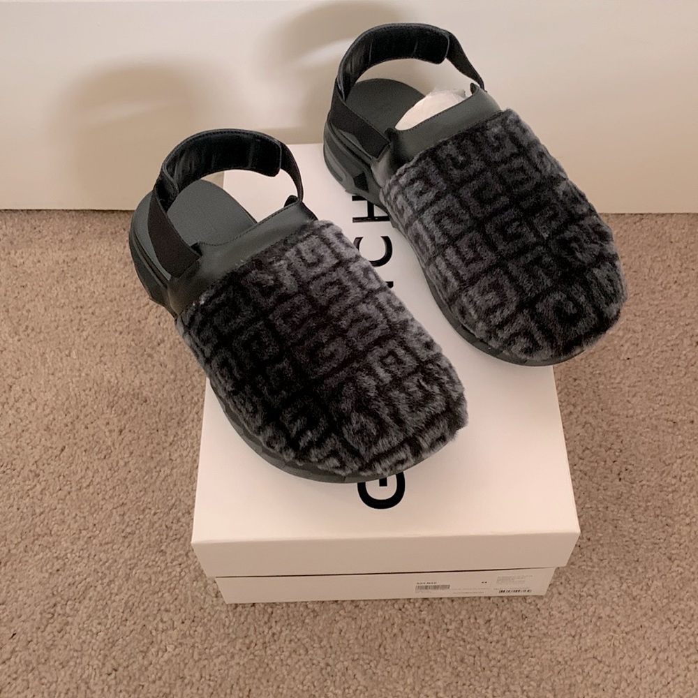 GIVENCHY men marshmallow sandals